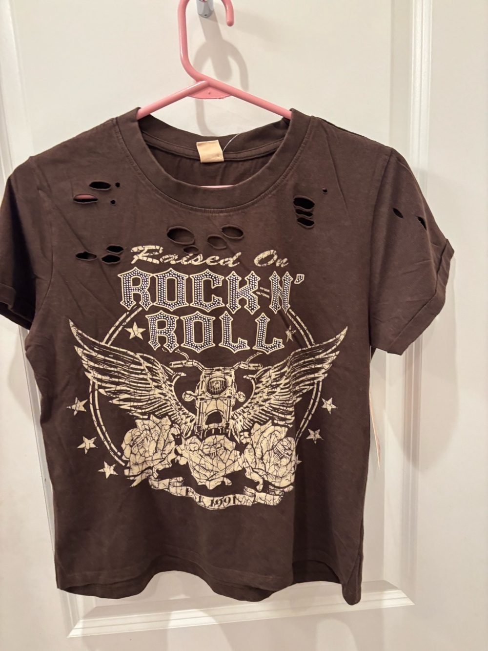 NWT Messy Bun Just Chillin Rock'n Roll Graphic Tee with Distressed Holes - M